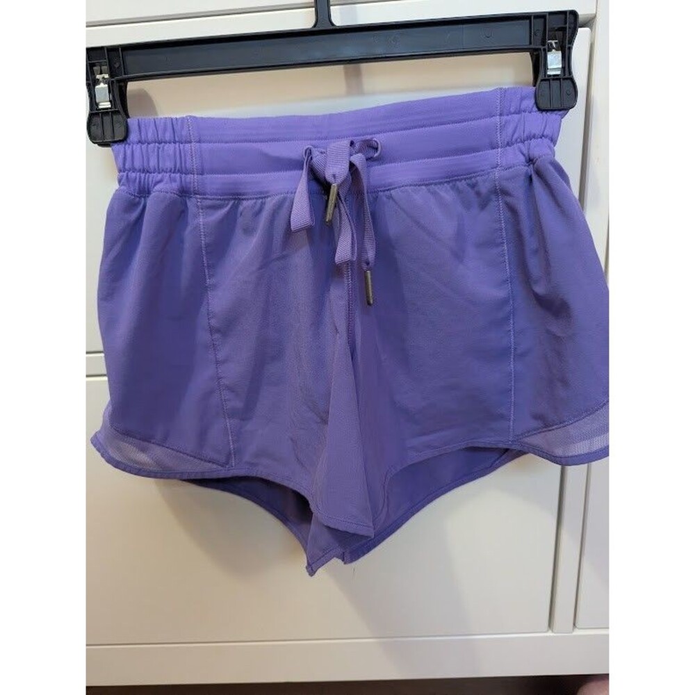 Lululemon Hotty Hot (?) shorts size 4 2.5" inseam purple